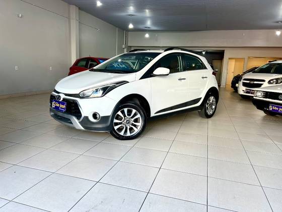 HYUNDAI HB20X 1.6 16V PREMIUM FLEX 4P AUTOMÁTICO